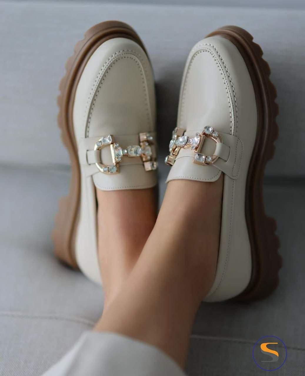حذاء نسائي A9